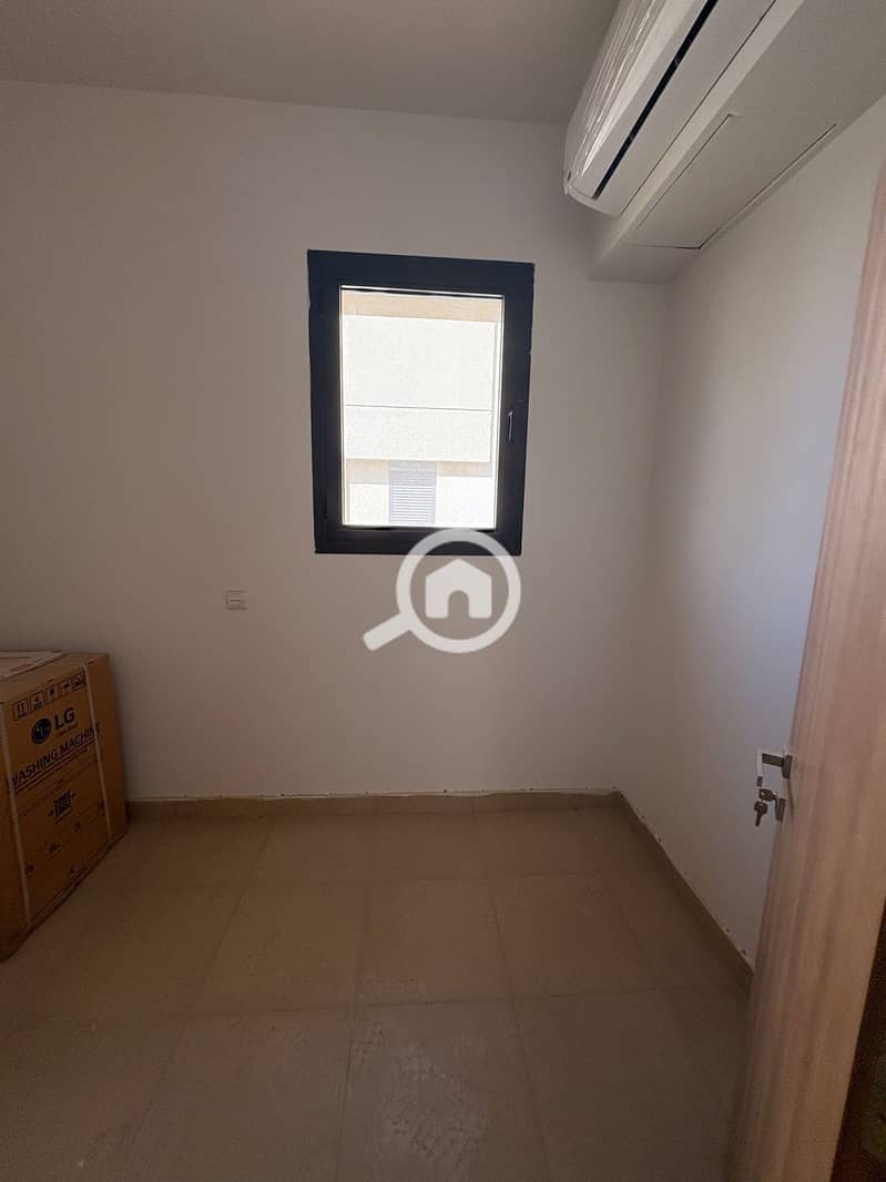 11 80bdd97f-dba9-4c8a-8e9c-ee2a951d3de1. jpg