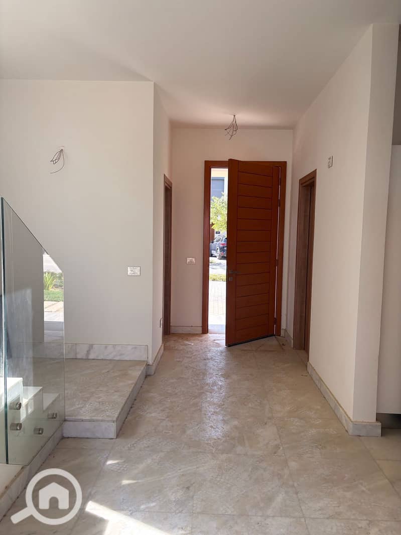 13 92649719-4a0a-4b09-aca0-a21c5990e6a5. jpg