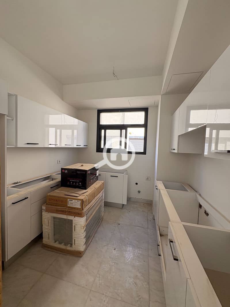 15 dfef7aa5-27b5-4df5-9307-66a6d6bfbc8f. jpg