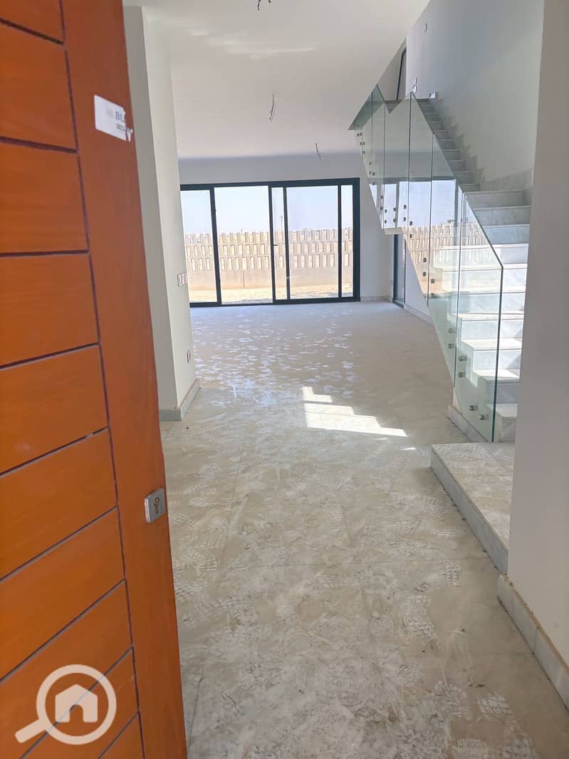 19 50a68437-9098-4a9a-af4e-ea66bd926625. jpg