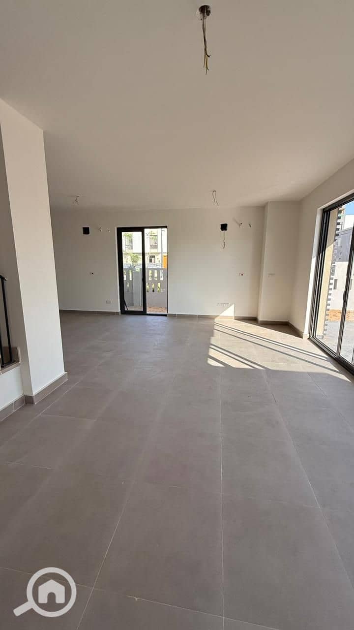 7 WhatsApp Image 2025-10-27 at 2.04. 59 PM. jpeg