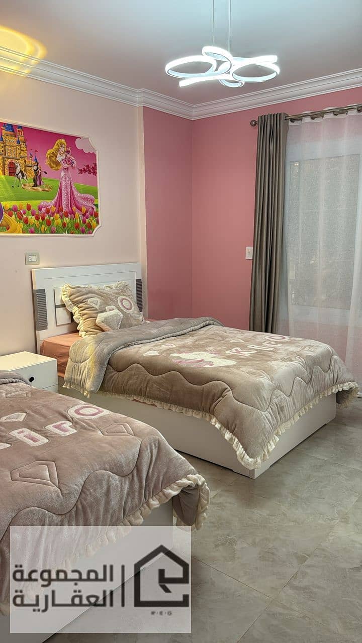 5 4b5b34ee-55af-4a78-8b10-20cbbb1c9ca9. jpg