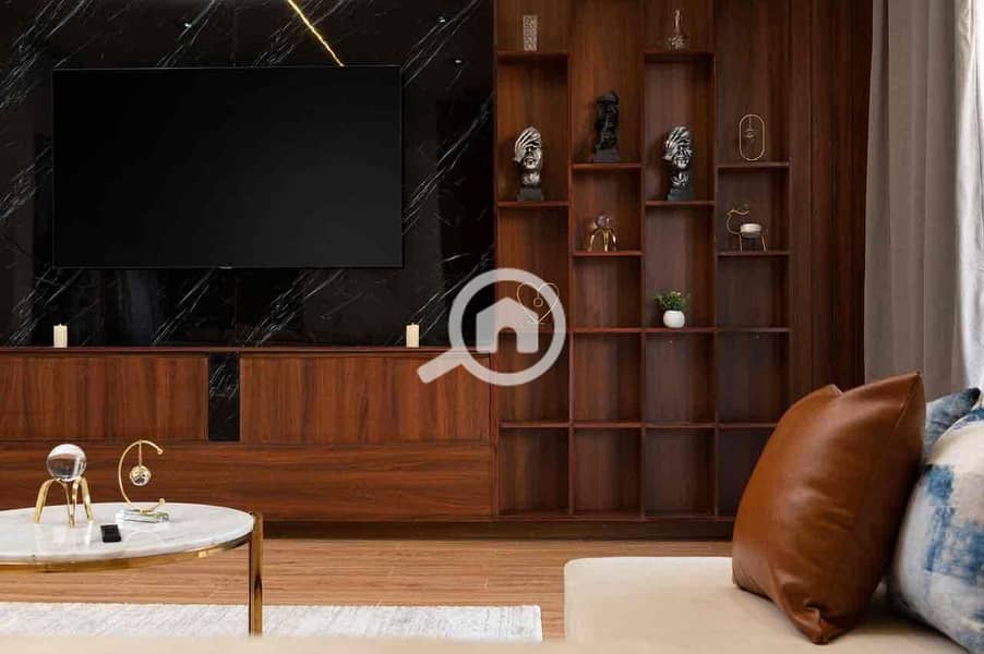 10 47b7a0b9-4979-475c-9675-fe2d0fb6a83f. jpg