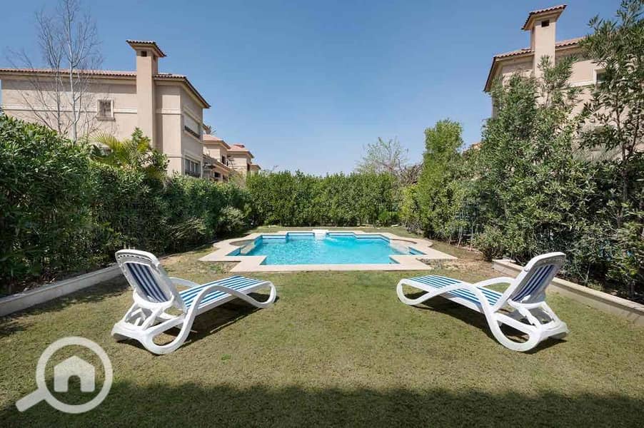 12 6369723d-0500-4d90-bfe0-e0ff8b5d9496. jpg