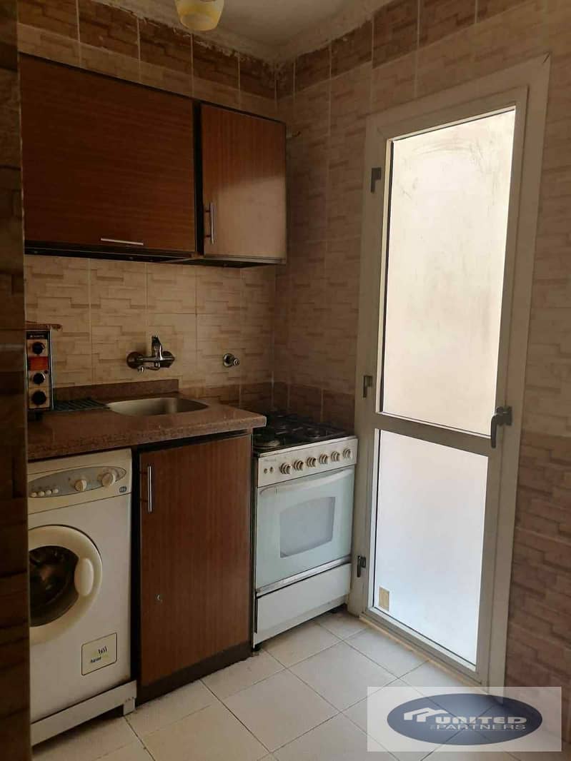 10 5220570a-6f50-4878-9e37-690005e25277. jpeg