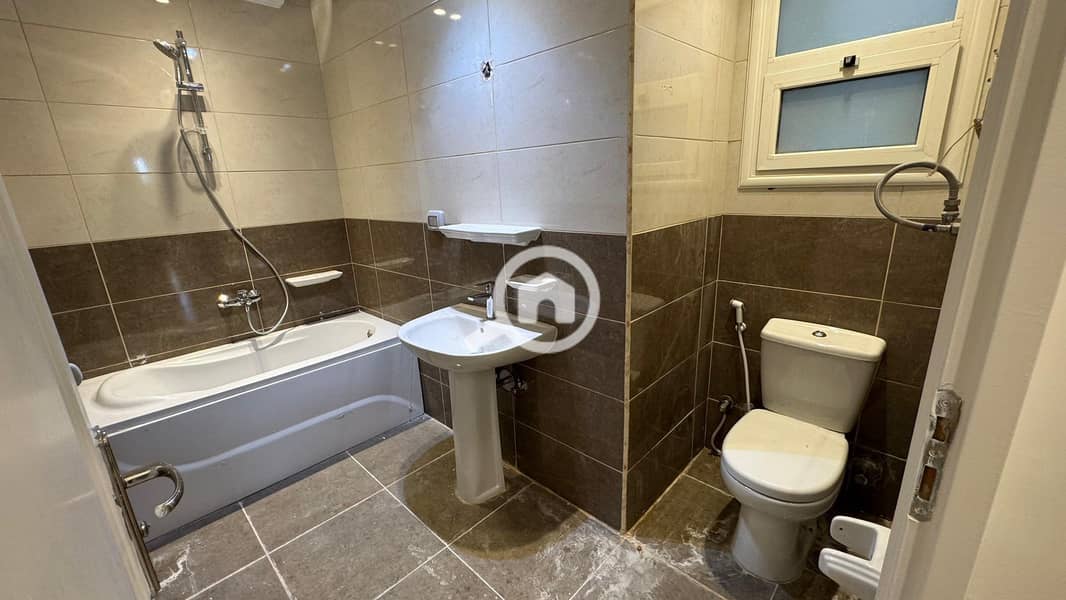 7 574855540_1981482036030118_5076238949309986171_n. jpg