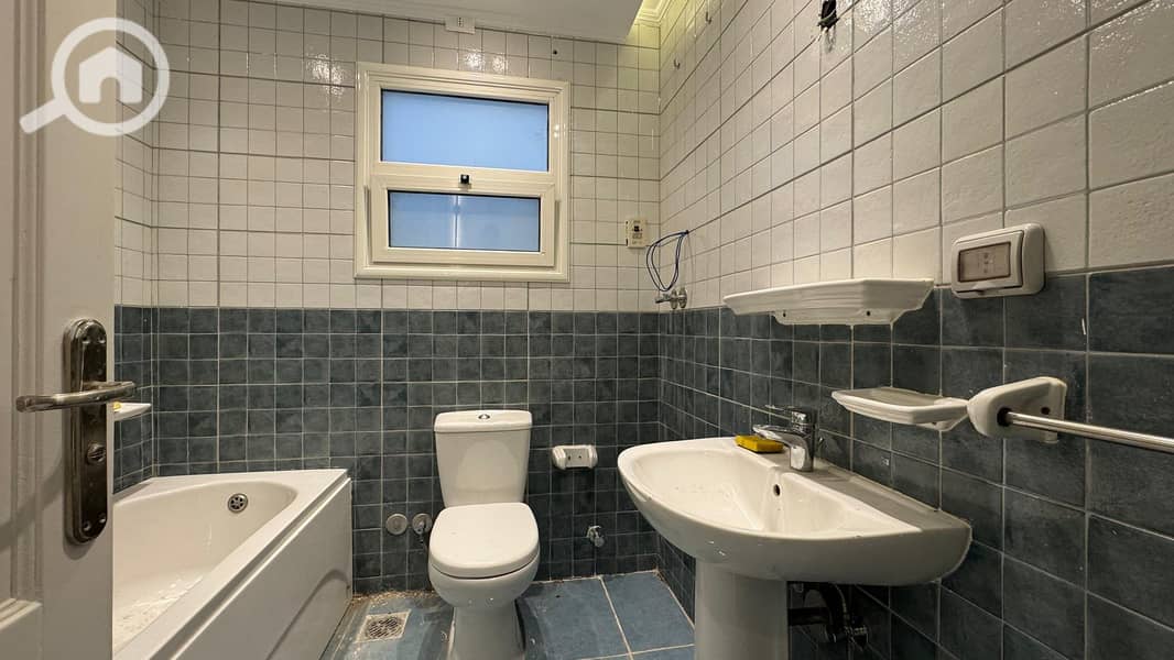 14 576825926_1981481749363480_2838998043991330451_n. jpg