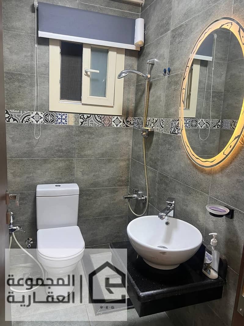 11 988a1c0a-8ca9-413b-8797-d3709eb70b65. jpg