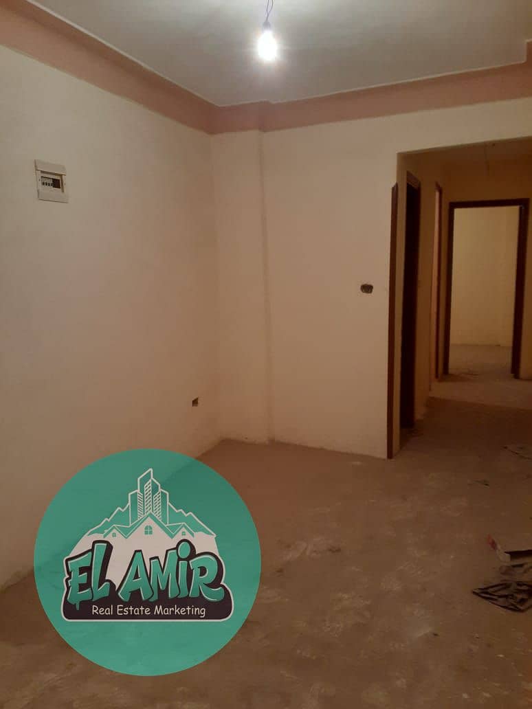 9 0e89e92a-ec39-454a-bd49-343313c9f660. jpg