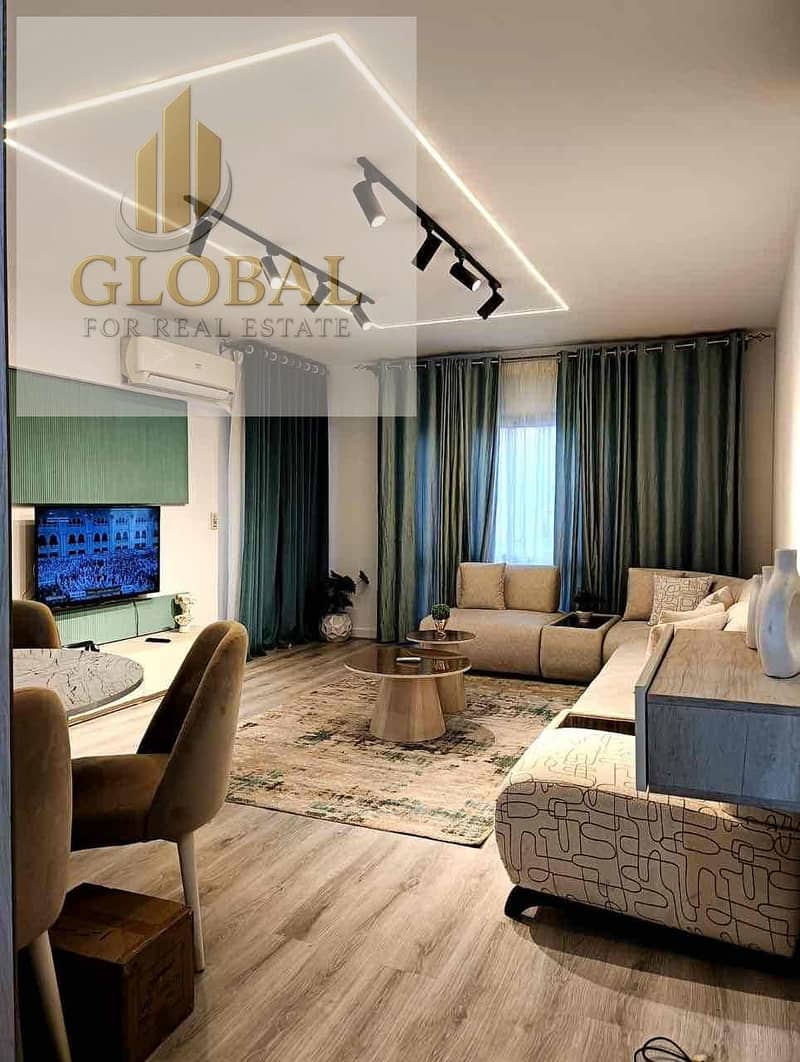 10 721b7bb4-8561-4ab2-a560-5f98c2367bf9. jpg