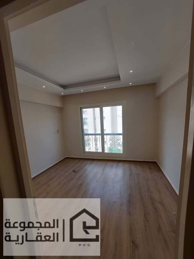 3 5dde8d9c-74c1-47b0-ae87-a7c239ec07bb. jpg