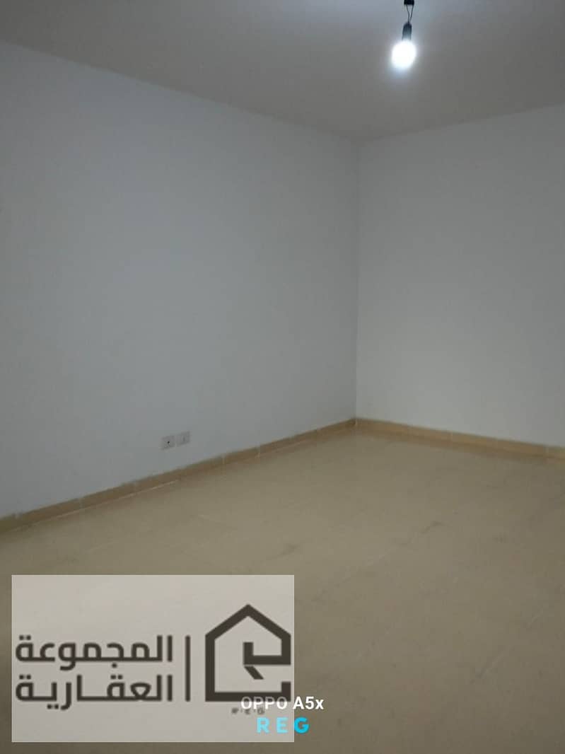 5 e255ab80-e09c-40bf-a350-c5da10ba20be. jpg