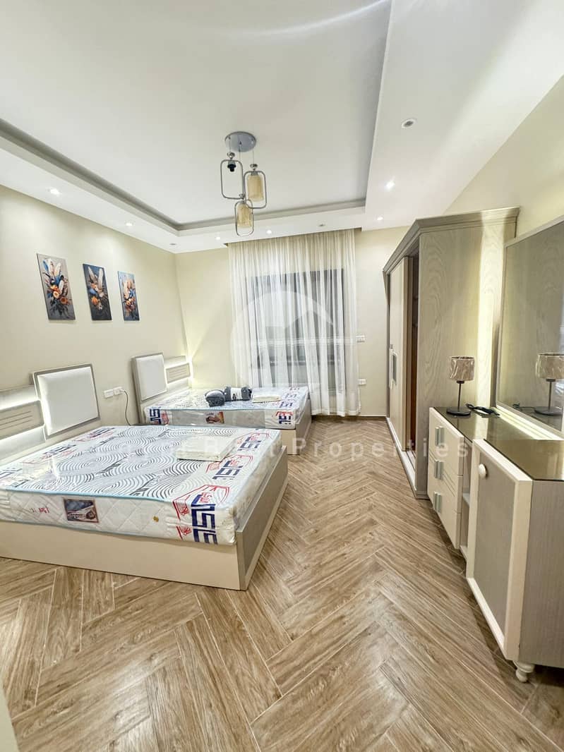 13 f733baac-f4a5-4e6e-80e9-9daebf6a5fd2. jpg