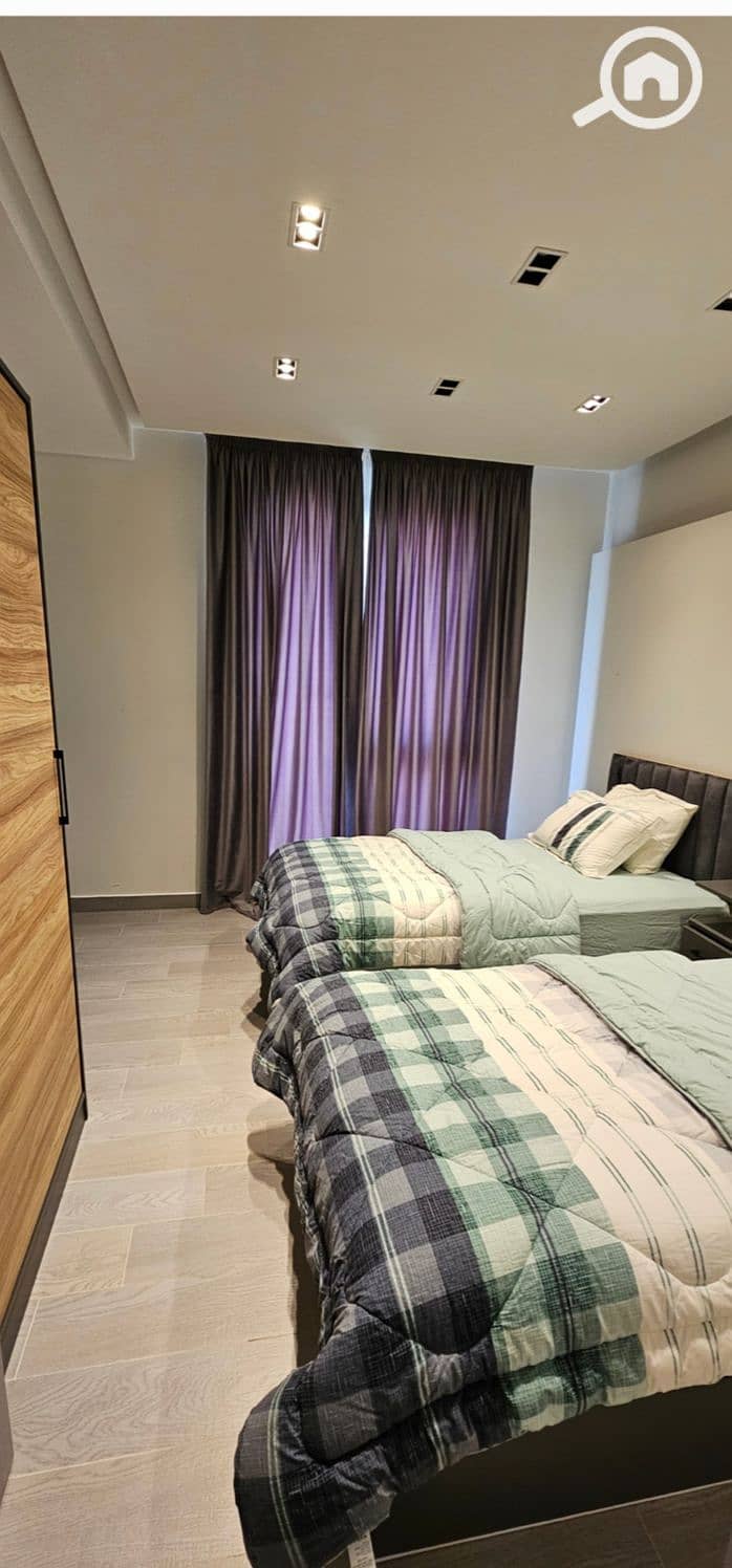 4 11756b86-0bb9-482c-a916-7d5b0416e58e. jpeg