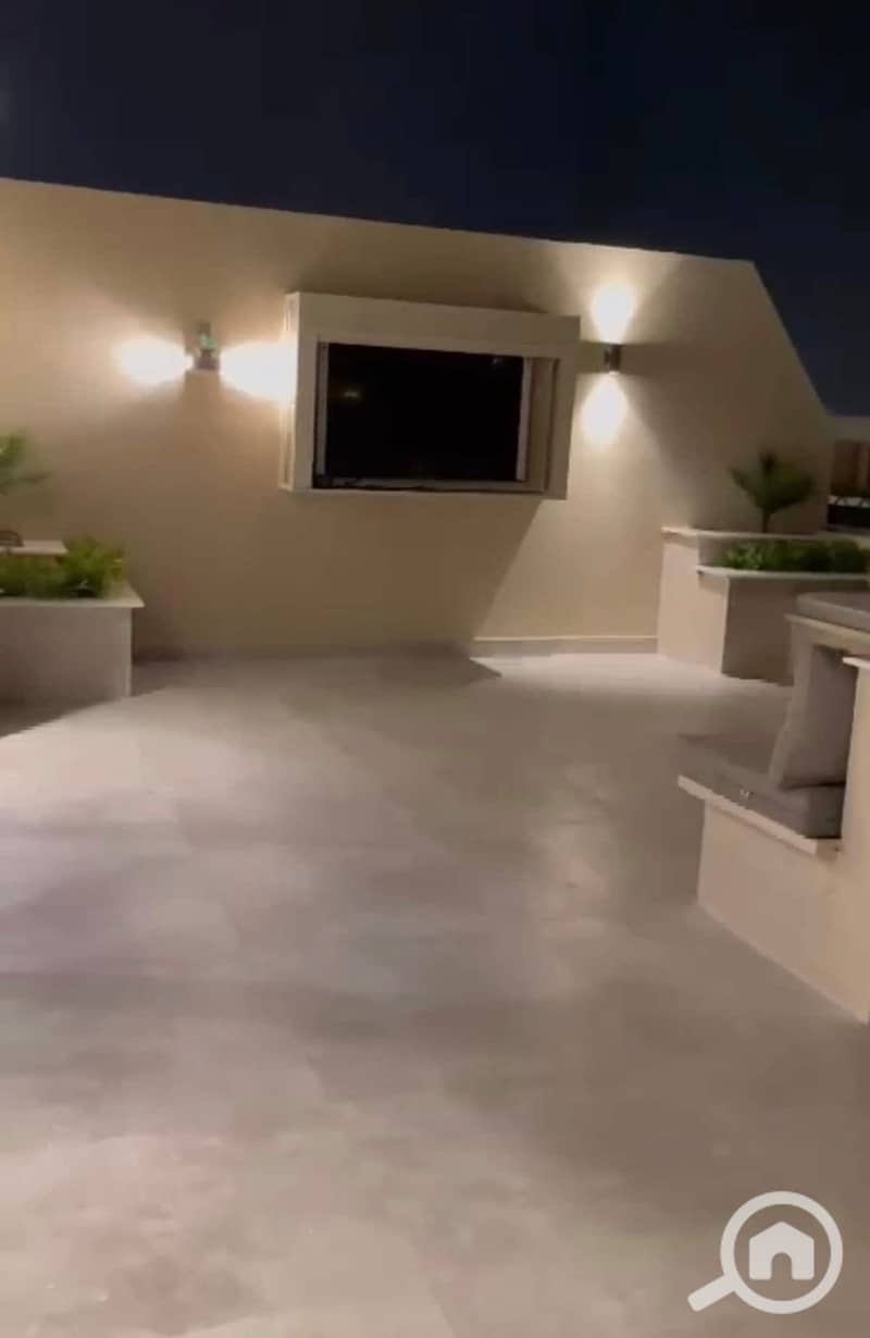 6 147b21ed-9d6a-4736-a03a-f71ec1671fa6. jpeg