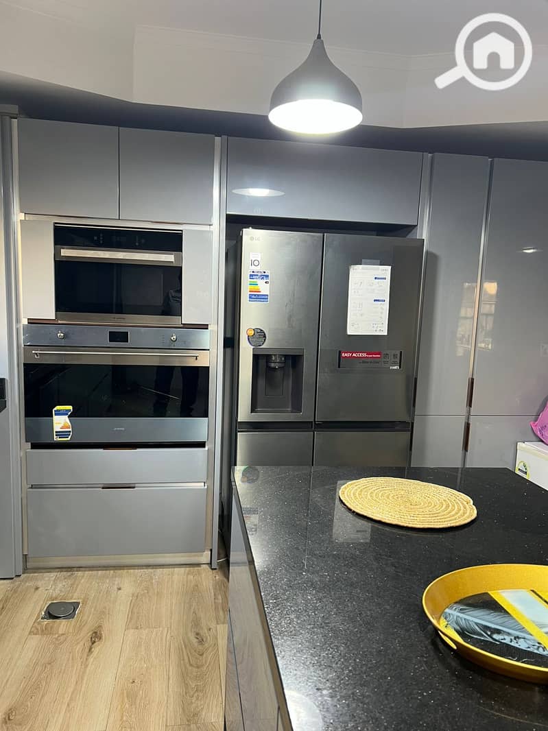 12 fd0e1d55-f780-4199-b428-133c67c54986. jpeg