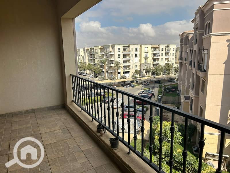 4 733faf72-4c95-4e8a-b93b-739f77f6b5f8. jpeg