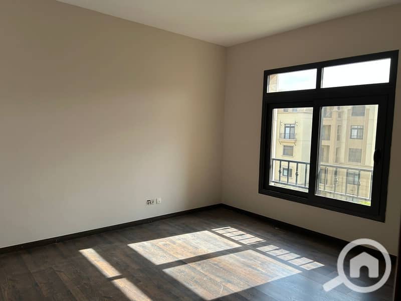 10 dc40c520-a545-4b4c-9170-962bd9804d67. jpeg