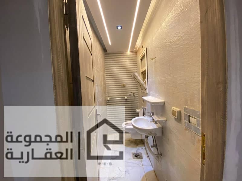 9 c83d4147-1b2f-4844-a4ac-180ad6031ea8. jpg