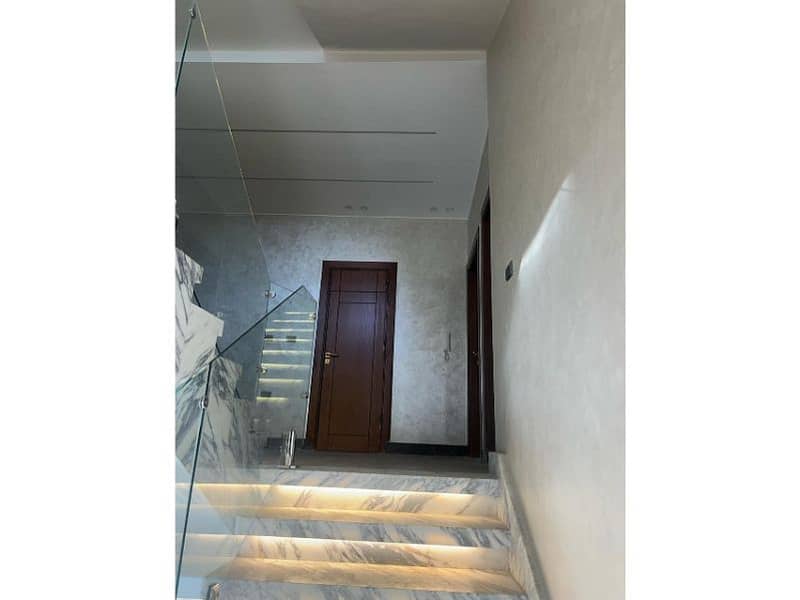 13 339b8dcd-73b0-4b92-a70c-db6ae35c34cc. jpg