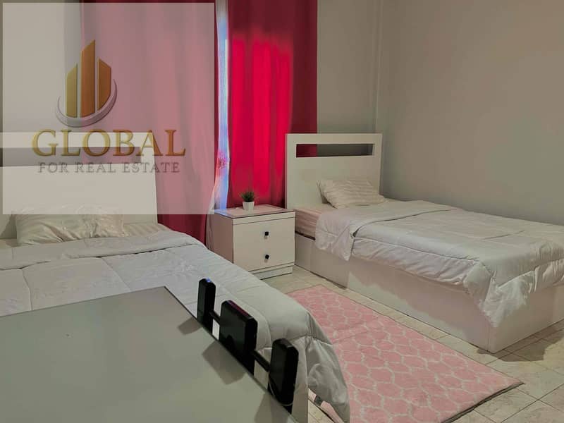 10 4a245484-96b0-40fc-8333-0f7f9f018035. jpg