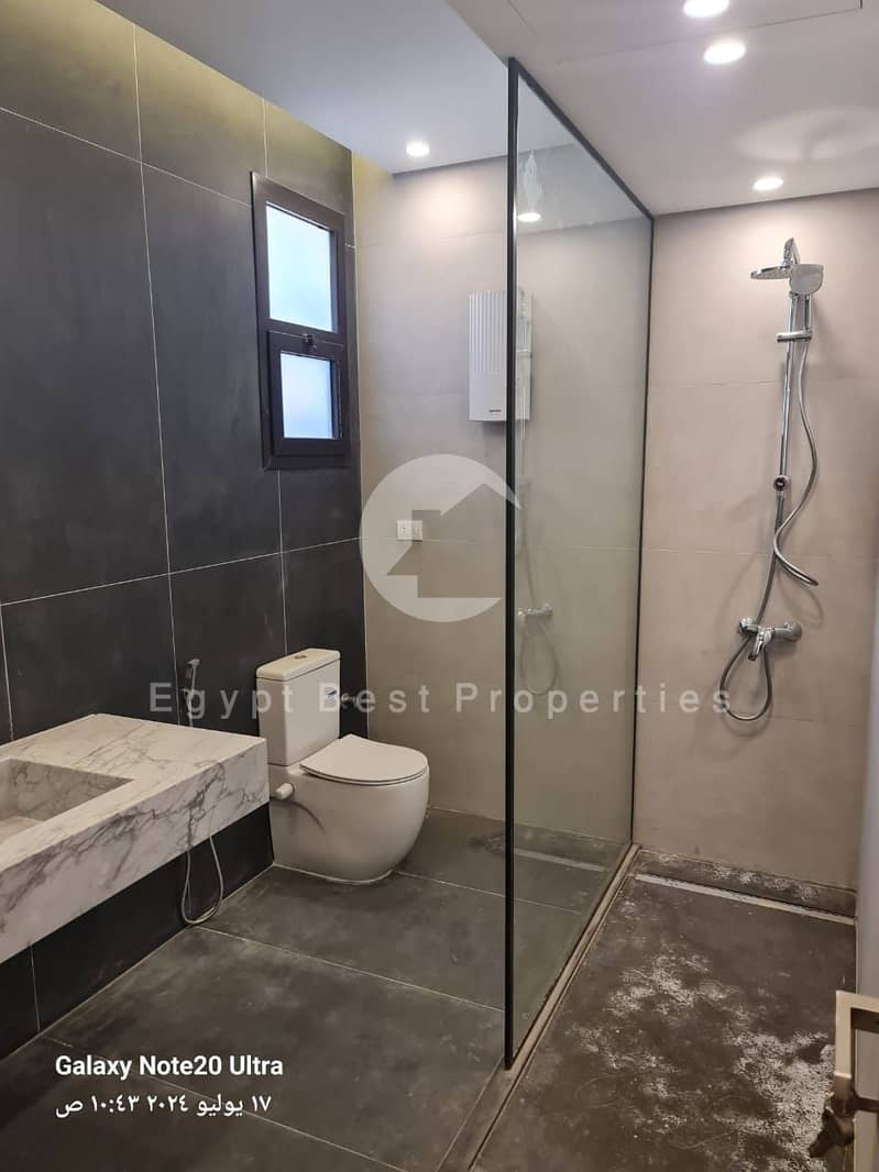 9 235412ea-a630-40b2-bdce-f02353542089. jpg