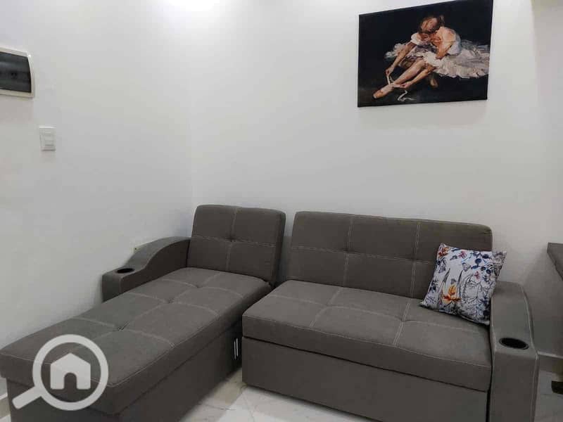 3 7b62c2bb-e92f-4d44-ba5d-7948e733bae8. jpg