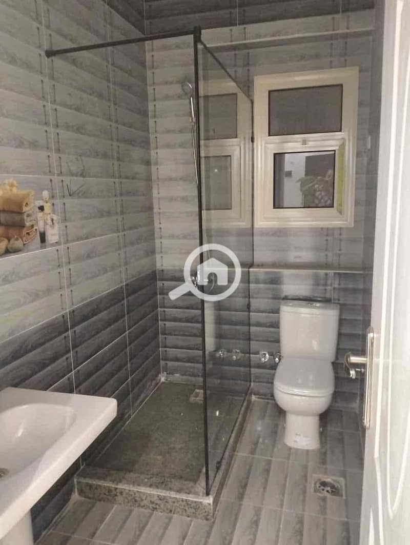 5 2ffa9f5e-de41-4b9d-98a3-592c89e7dc48. jpg