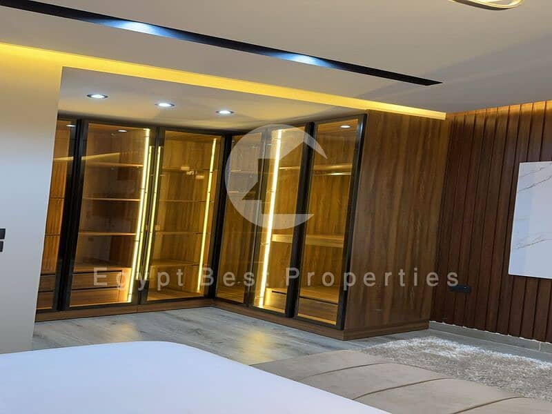 12 a7de838a-9180-4d1a-acf3-bab372feb3f8. jpg