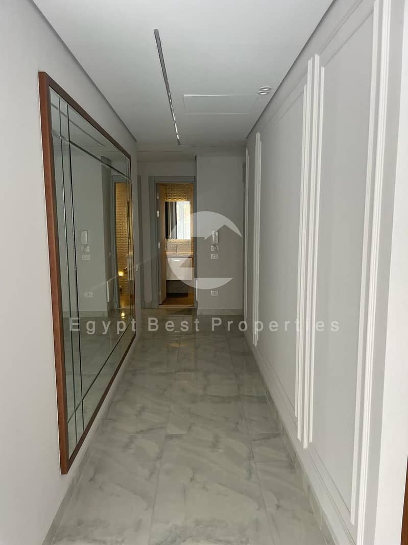 12 e8fa3a92-c778-49e3-aede-c3dc4656e3d7. jpeg