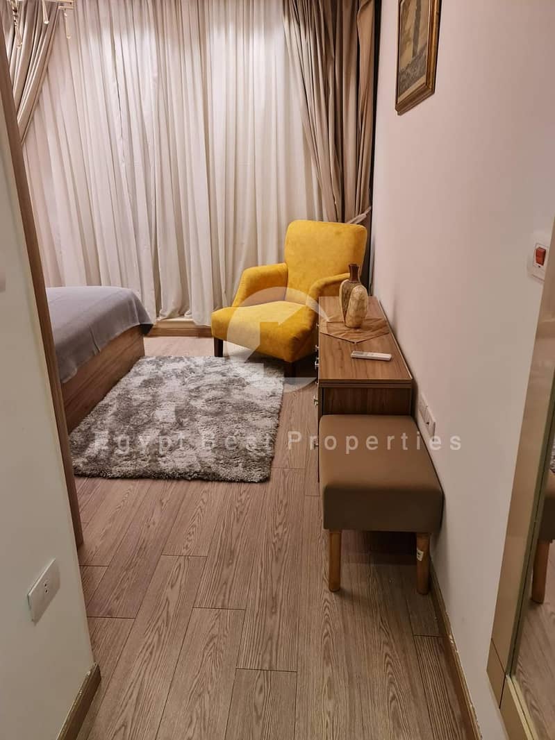 10 e91d251f-11bf-4883-bf35-f8d5d8793451. jpeg