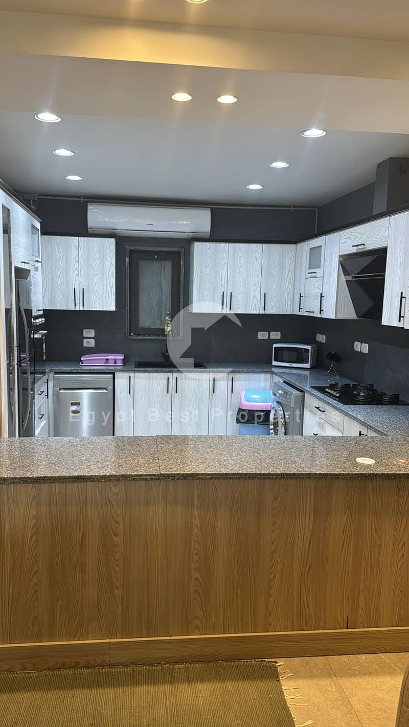 2 1fdc9d09-ac8f-4468-a09b-377ca9464f13. jpeg