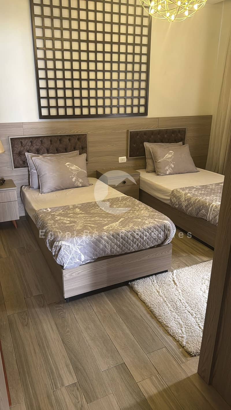 4 42c2aa2b-93ea-4fac-b393-7bdd9986c8e3. jpeg