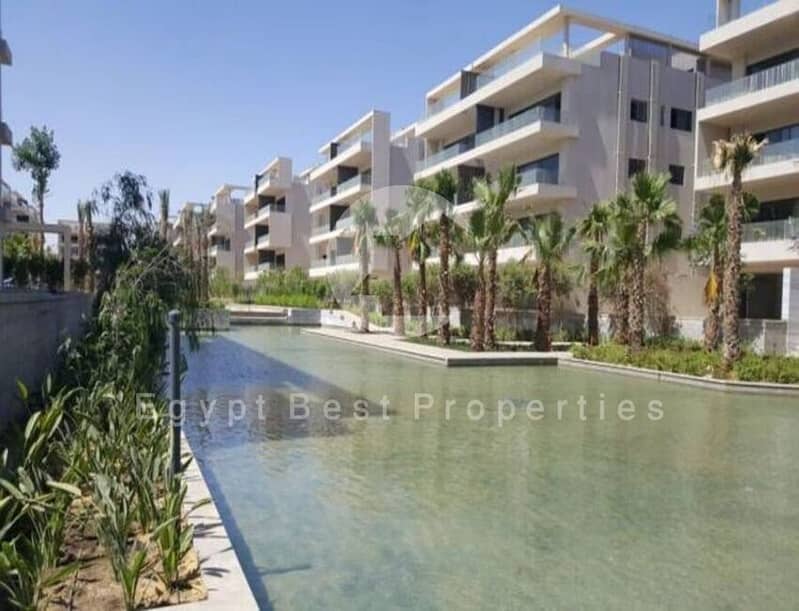 9 e2fb2983-18a5-40c8-b7cf-6b0bcd279768. jpg