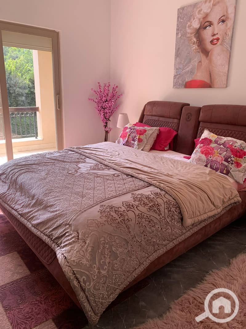 14 d19ebd49-31d8-41d0-8f7f-8e825b763245. jpg