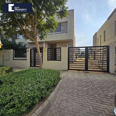 4 Bedroom Villa for Sale in Shorouk City, Cairo - _files_758c5230-3470-4a80-bf2c-3e277ffedc0c (2). jpeg