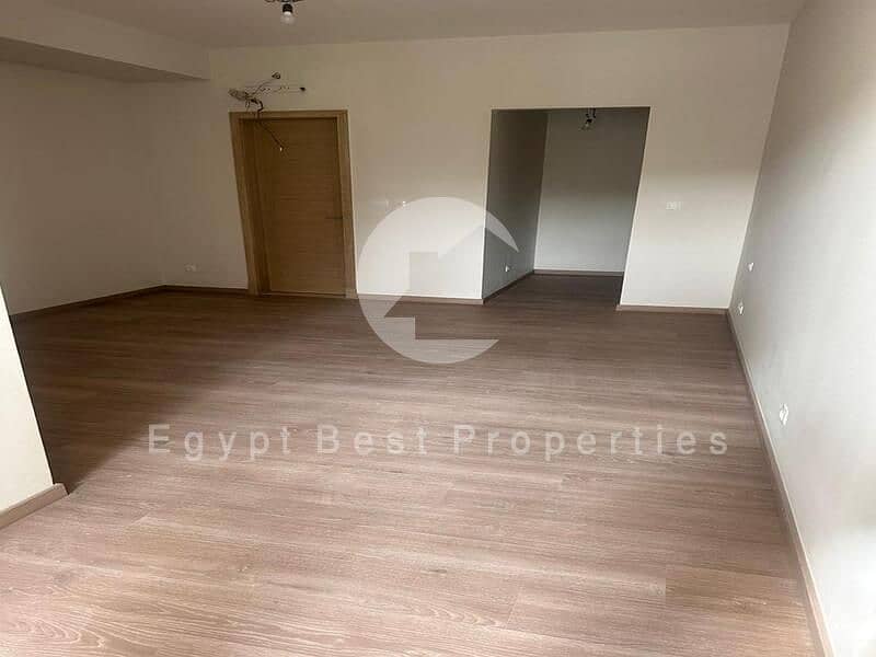 4 42ccf594-b1be-4309-bfe7-ee80beb2e707. jpg