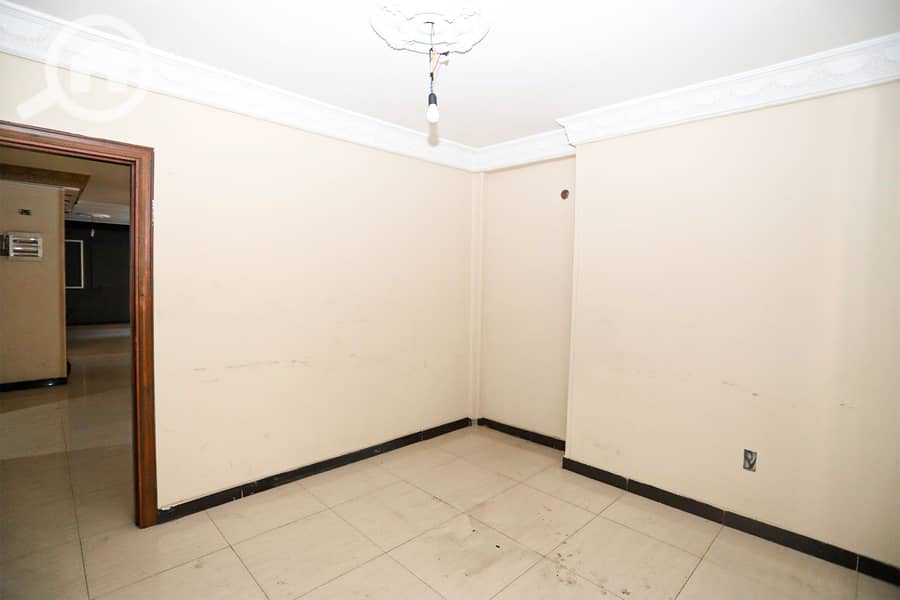 9 Untitled-1_0012_Generative Fill 2. jpg