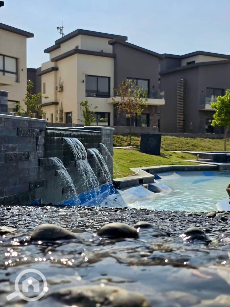 11 573285687_24943749055295196_4210589476087588413_n. jpg