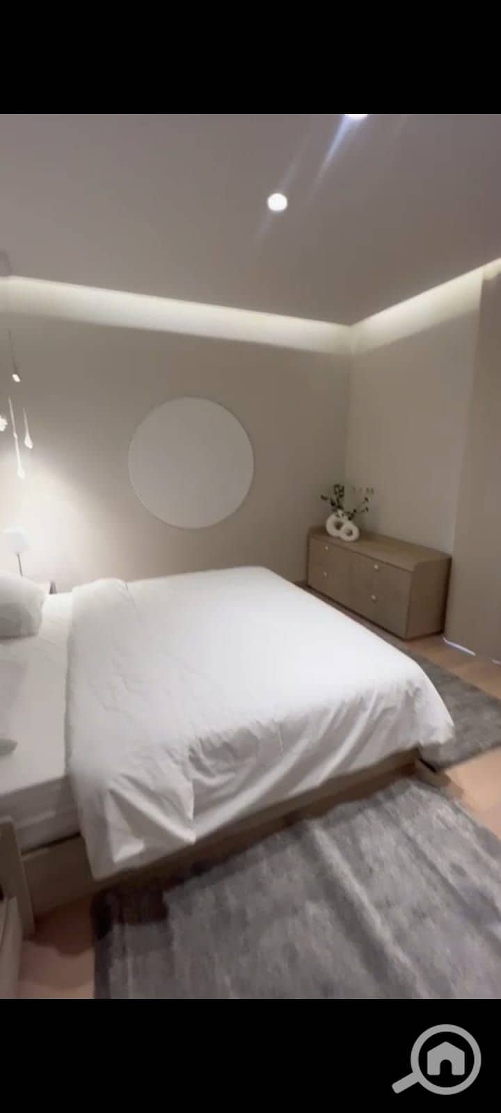 4 2fc4ef83-1ea5-401b-8c83-96ae9cb3a423. jpg