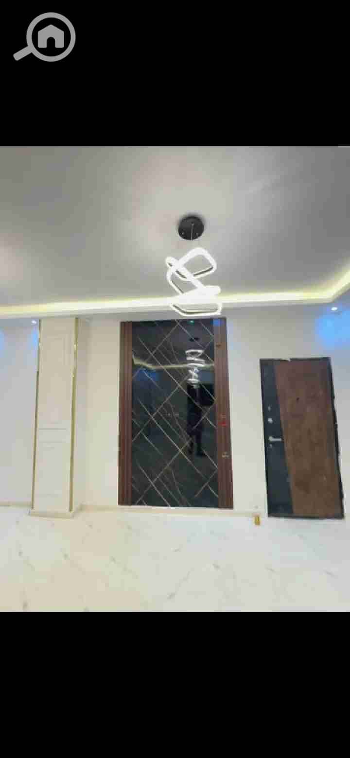 5 Screenshot_20251104_133659_com. whatsapp. jpg