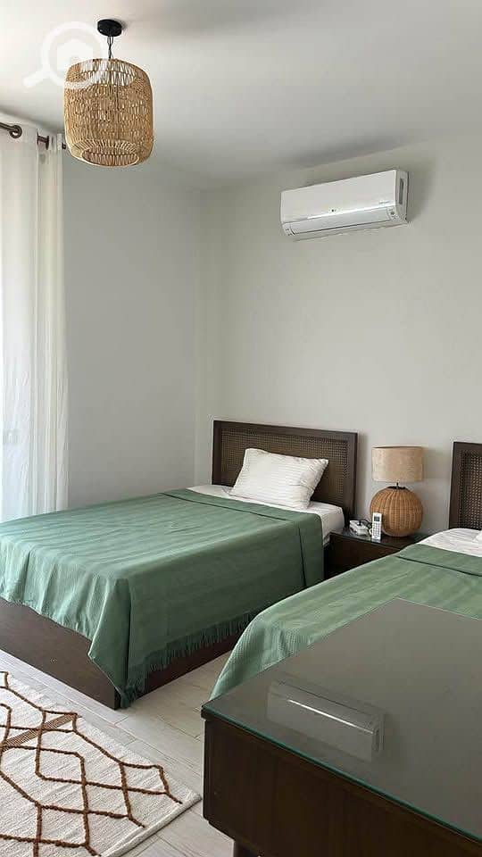 7 524155338_2315411632224298_7908351661088227976_n. jpg