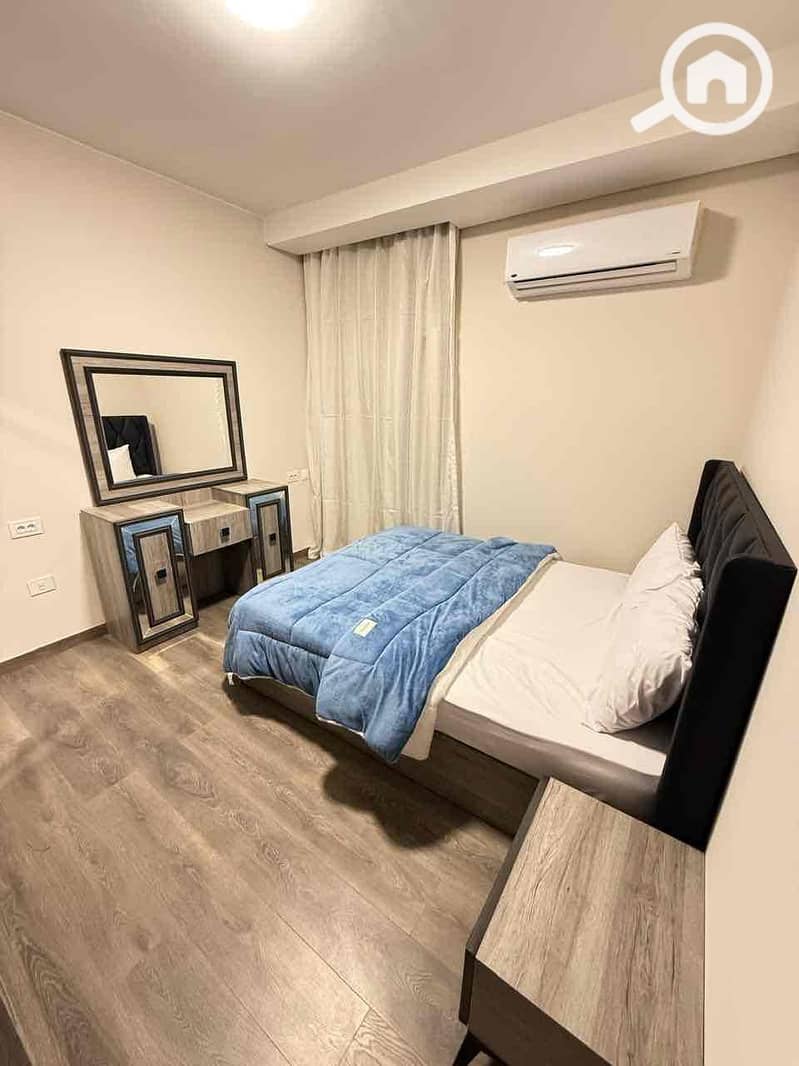 12 cff1105f-8c1c-4dad-8de9-9b56be2f8b71. jpg