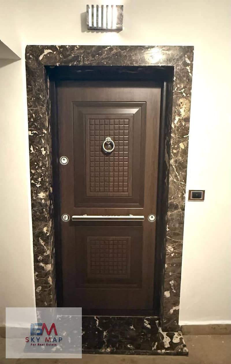 2 88515ec3-5f66-411f-bf6e-1fb1136cf792. jpg