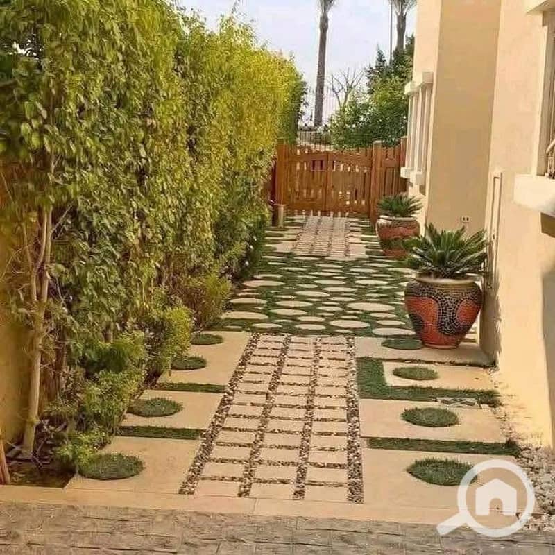 7 530984103_2208793062942017_1491506058991142647_n. jpg