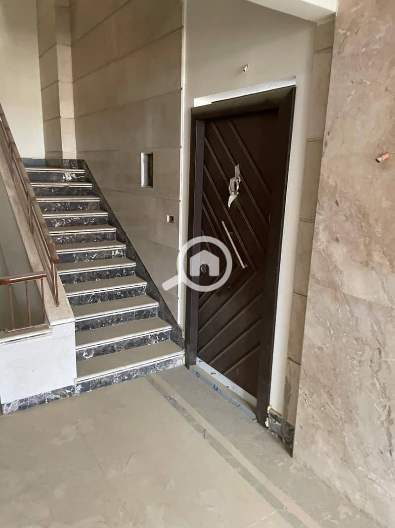 5 WhatsApp Image 2025-11-05 at 22.59. 10_ea043cc3. jpg