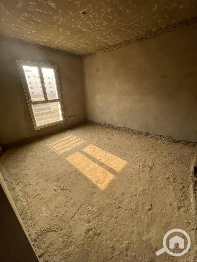 8 WhatsApp Image 2025-11-05 at 23.04. 25_59b0fbb7. jpg