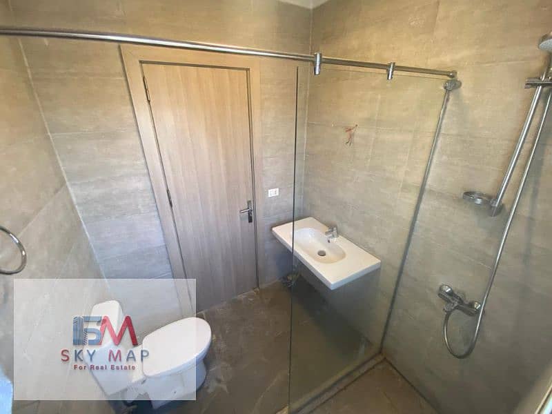 4 049d590b-b436-4022-8229-4c554dbefa9b. jpg