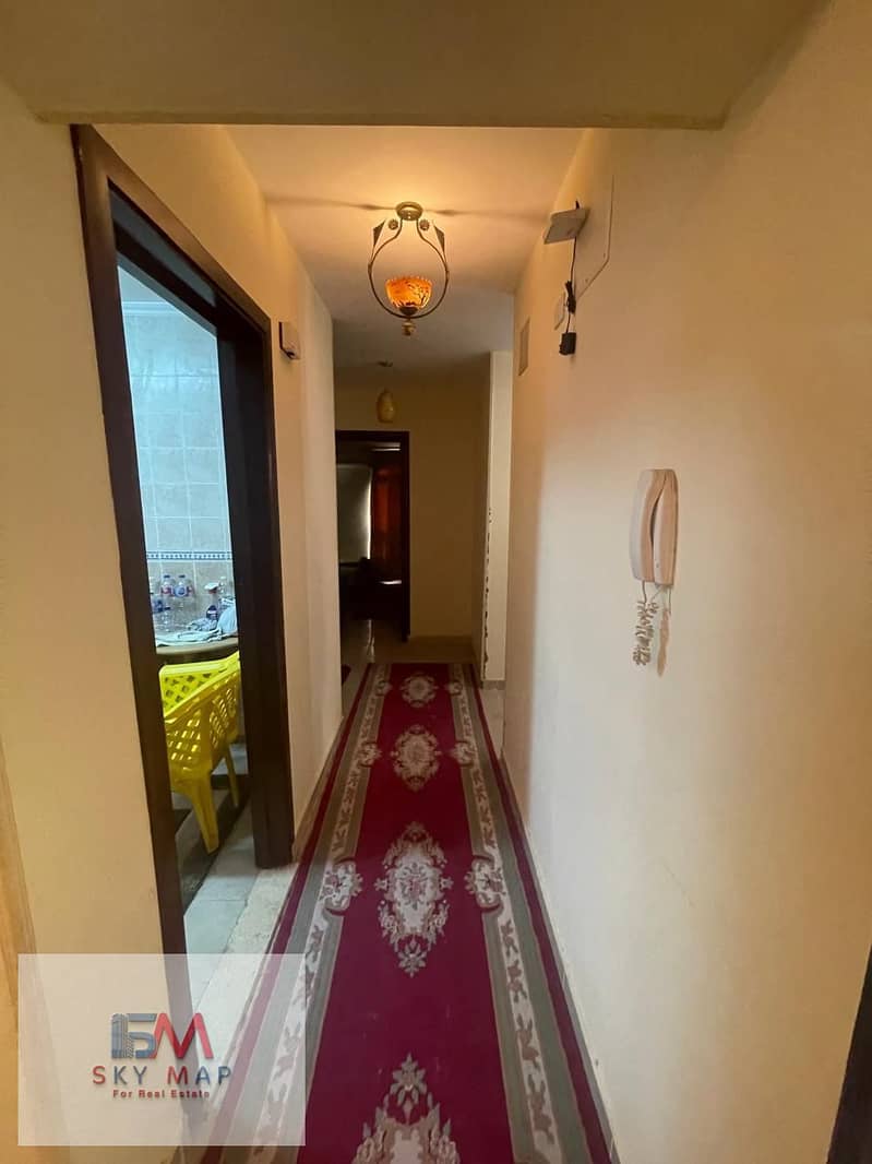 8 d93d3f53-cea1-4e30-9e34-c7aa3f19d90f. jpg