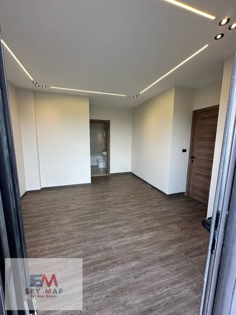 6 9c7f01fe-dd9d-400b-bd9c-1aa90a954124. jpg